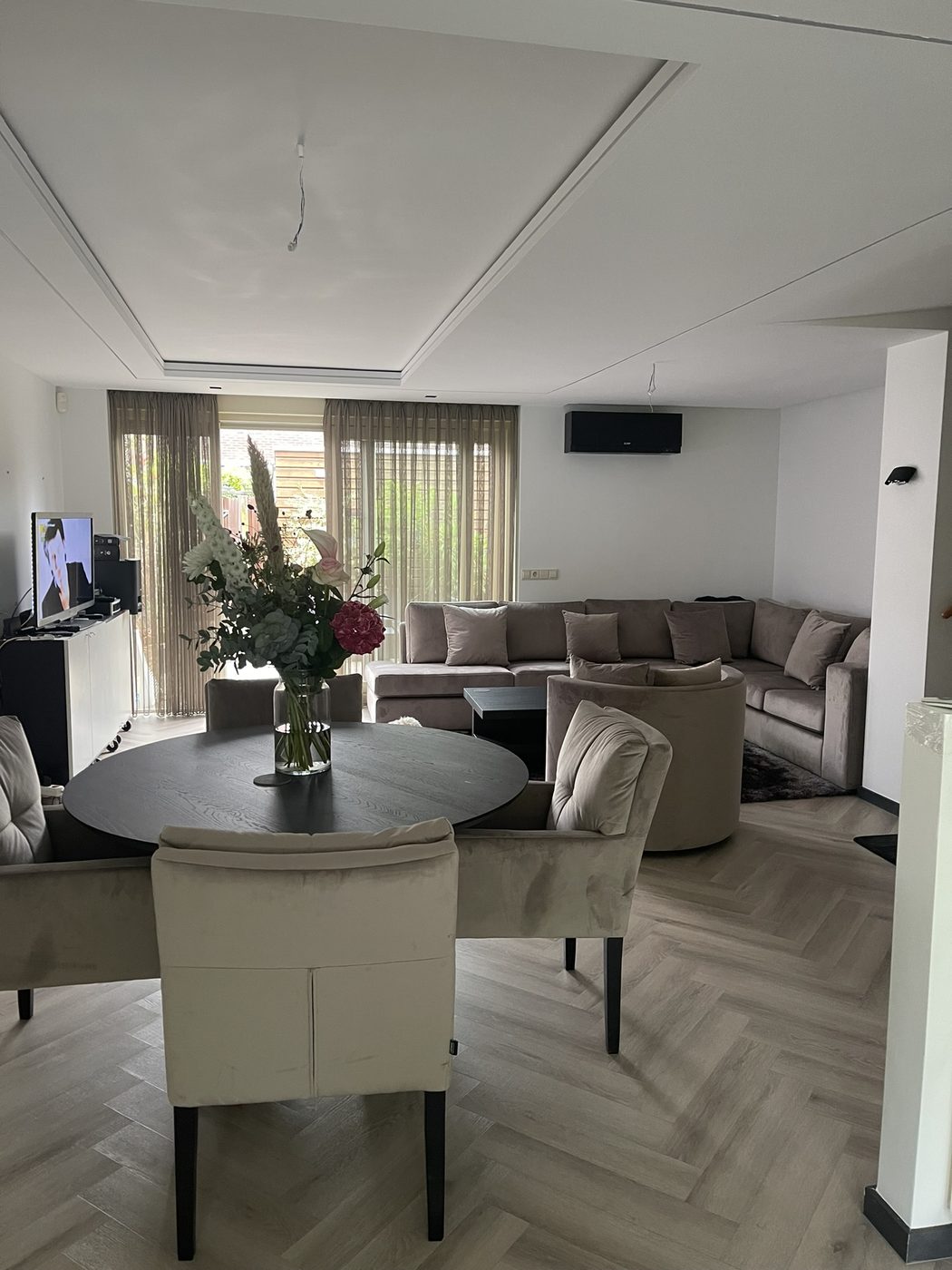 Plafondafwerking in Rotterdam door Stukadoorsbosch